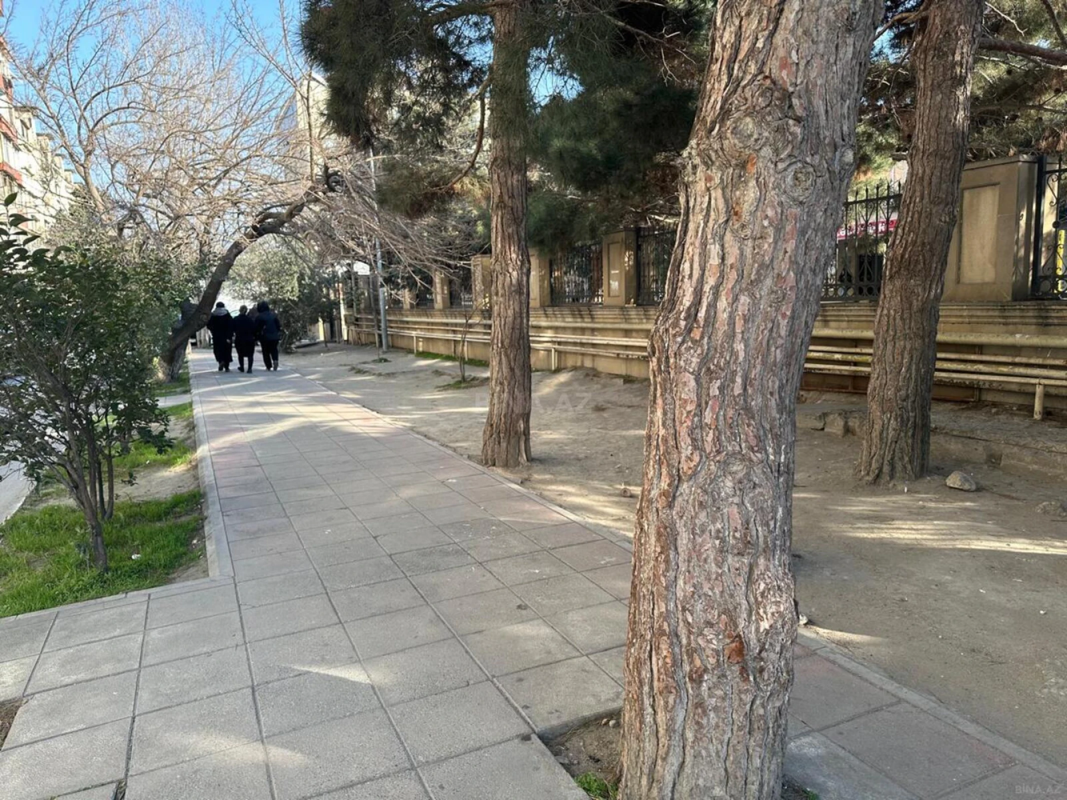 Satılır torpaq sahəsi 2 m²