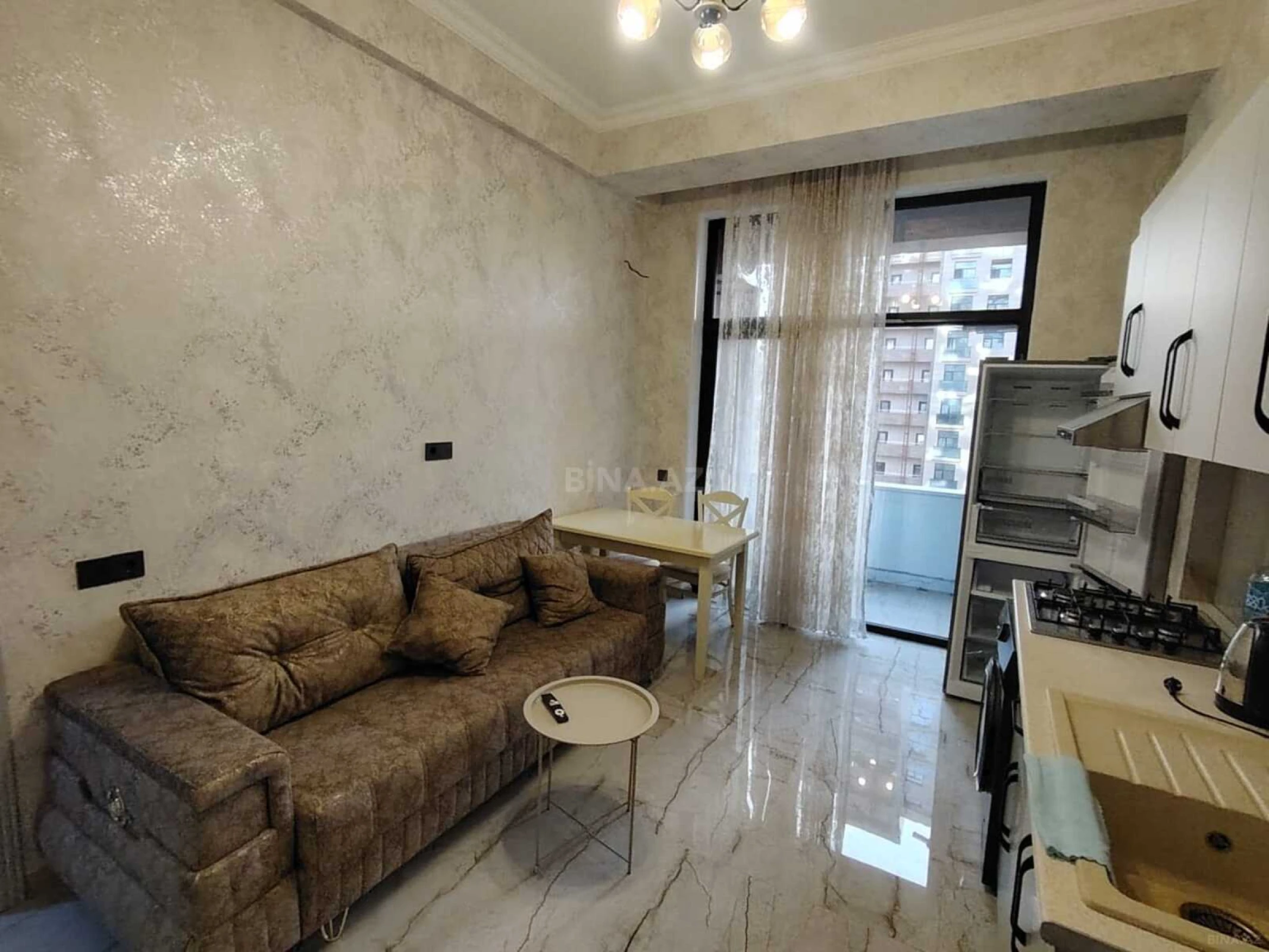 Kirayə verilir 2 otaqlı mənzil 60 m²