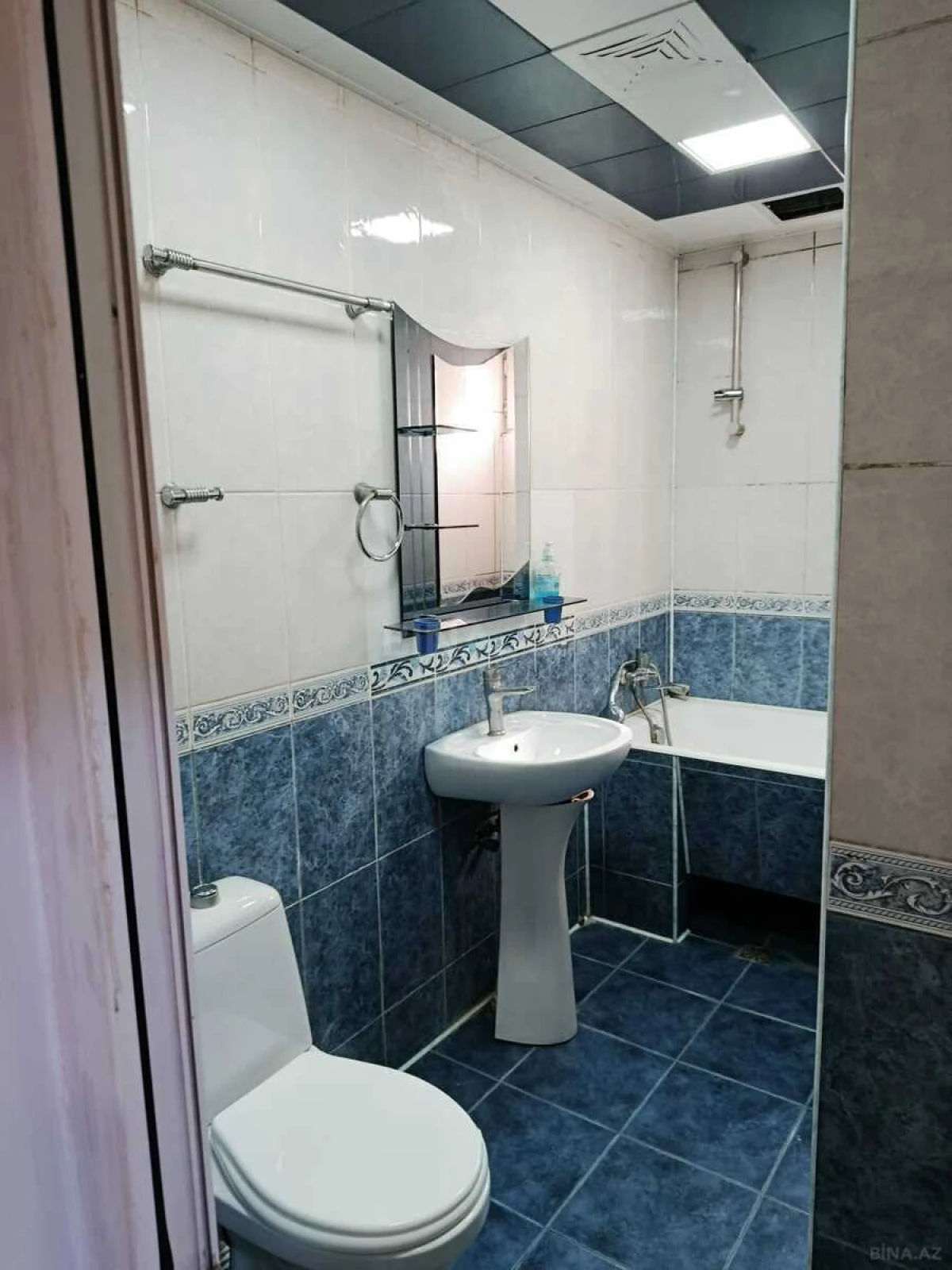 Satılır 4 otaqlı mənzil 120 m²