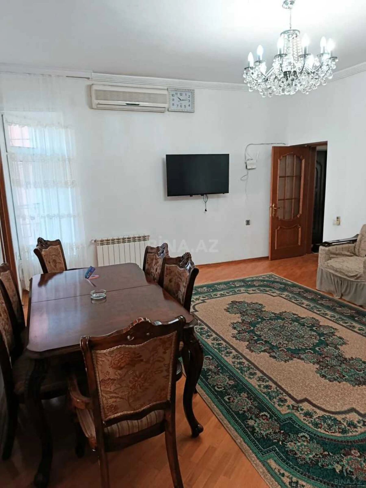 Satılır 4 otaqlı mənzil 120 m²