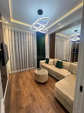 Kirayə verilir 2 otaqlı mənzil 100 m²