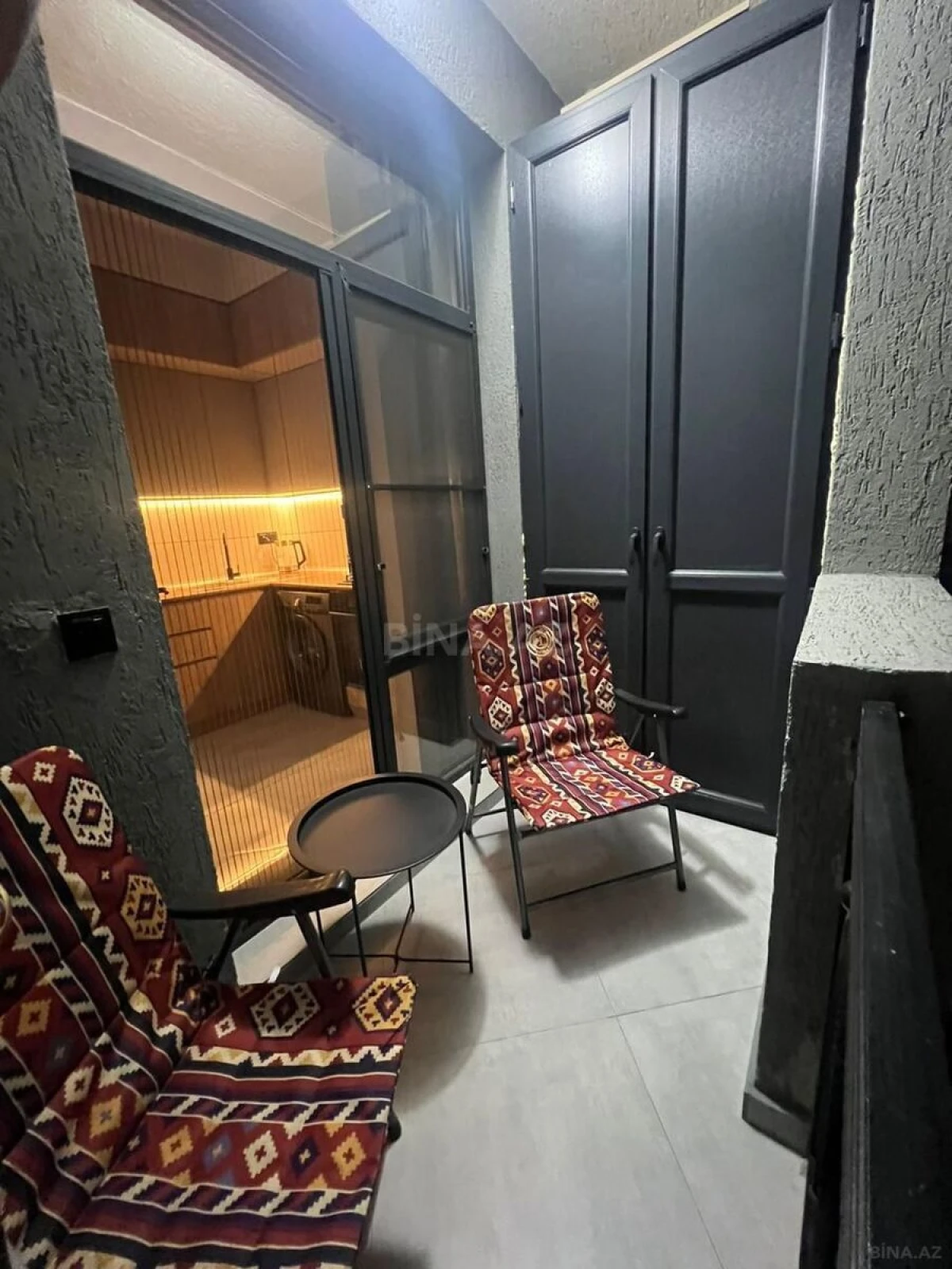 Kirayə verilir 2 otaqlı mənzil 100 m²