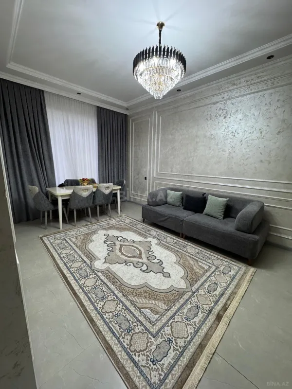 Satılır 5 otaqlı həyət evi 180 m²