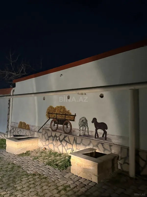 Satılır 5 otaqlı həyət evi 180 m²