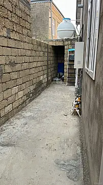Satılır 5 otaqlı həyət evi 180 m²