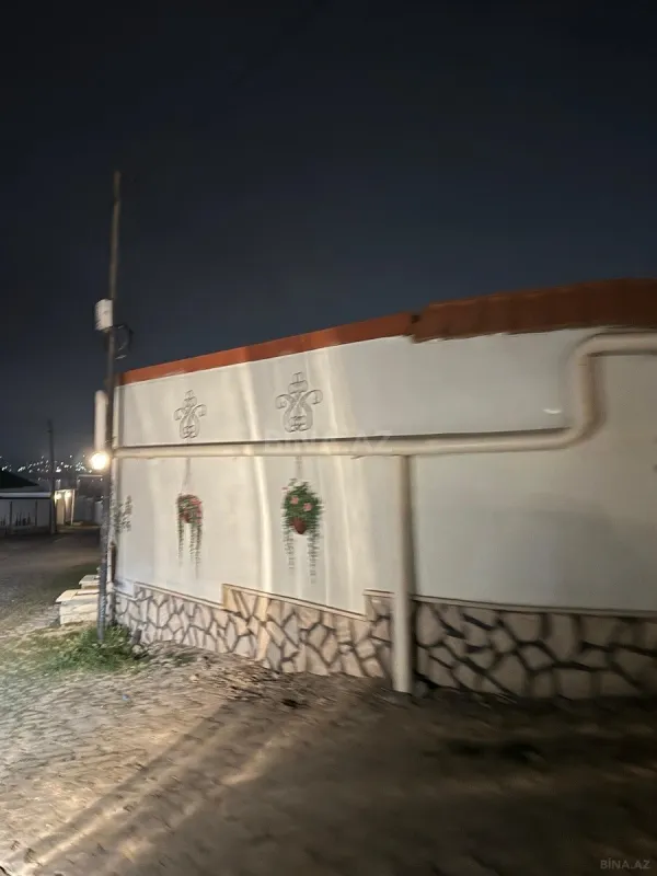Satılır 5 otaqlı həyət evi 180 m²