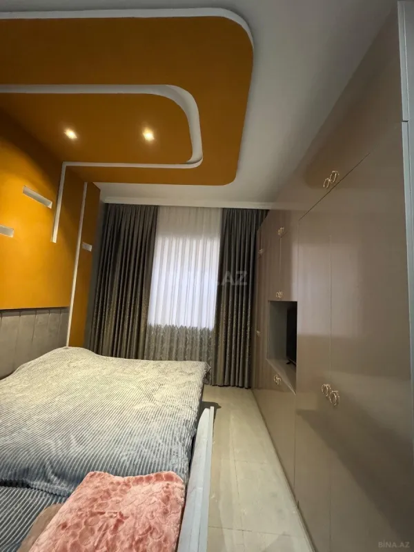 Satılır 5 otaqlı həyət evi 180 m²