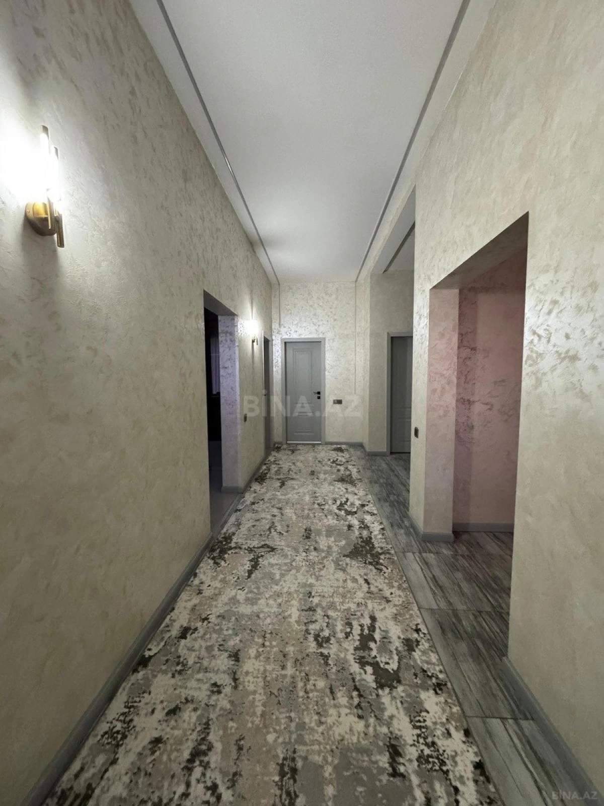 Satılır 5 otaqlı həyət evi 180 m²
