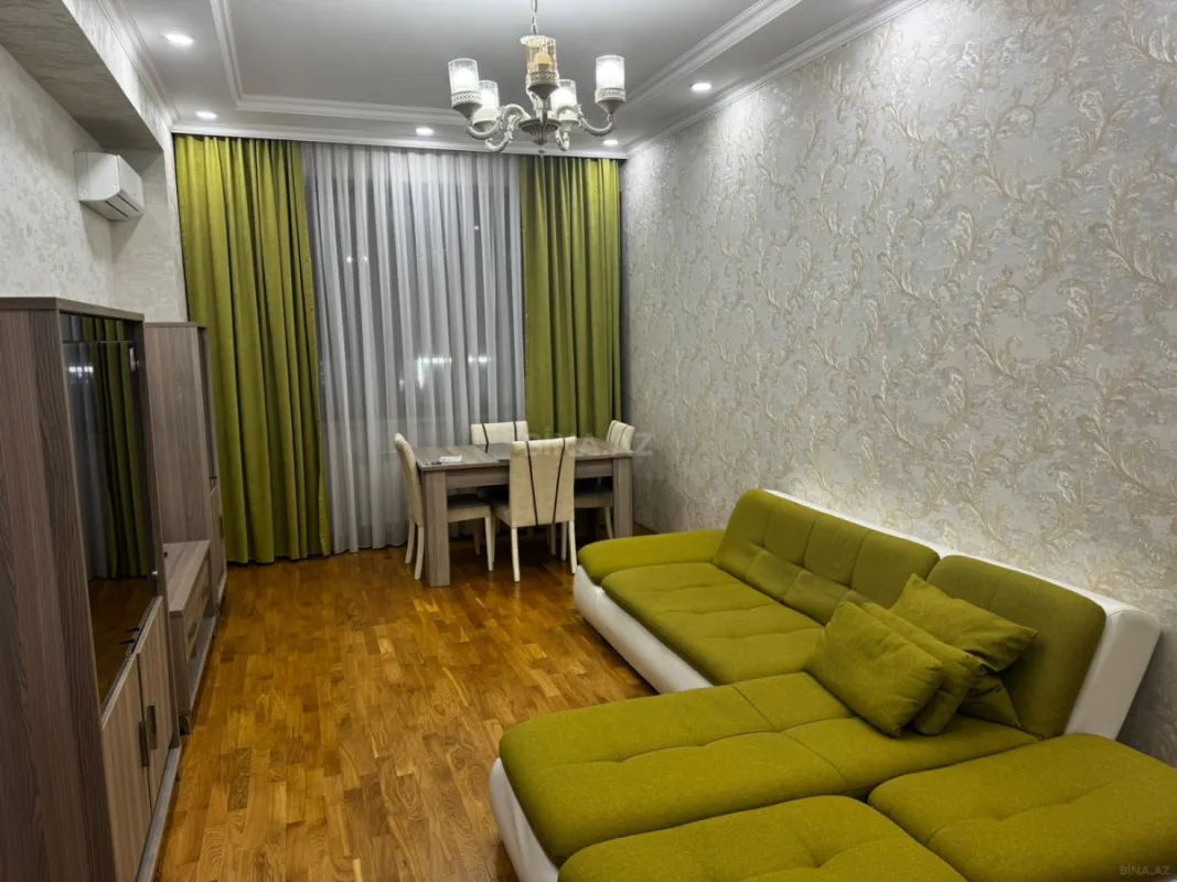 Kirayə verilir 2 otaqlı mənzil 70 m²