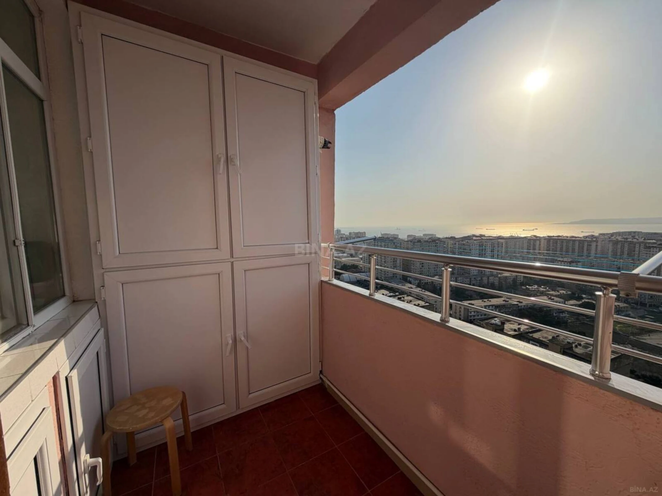 Satılır 2 otaqlı mənzil 42 m²