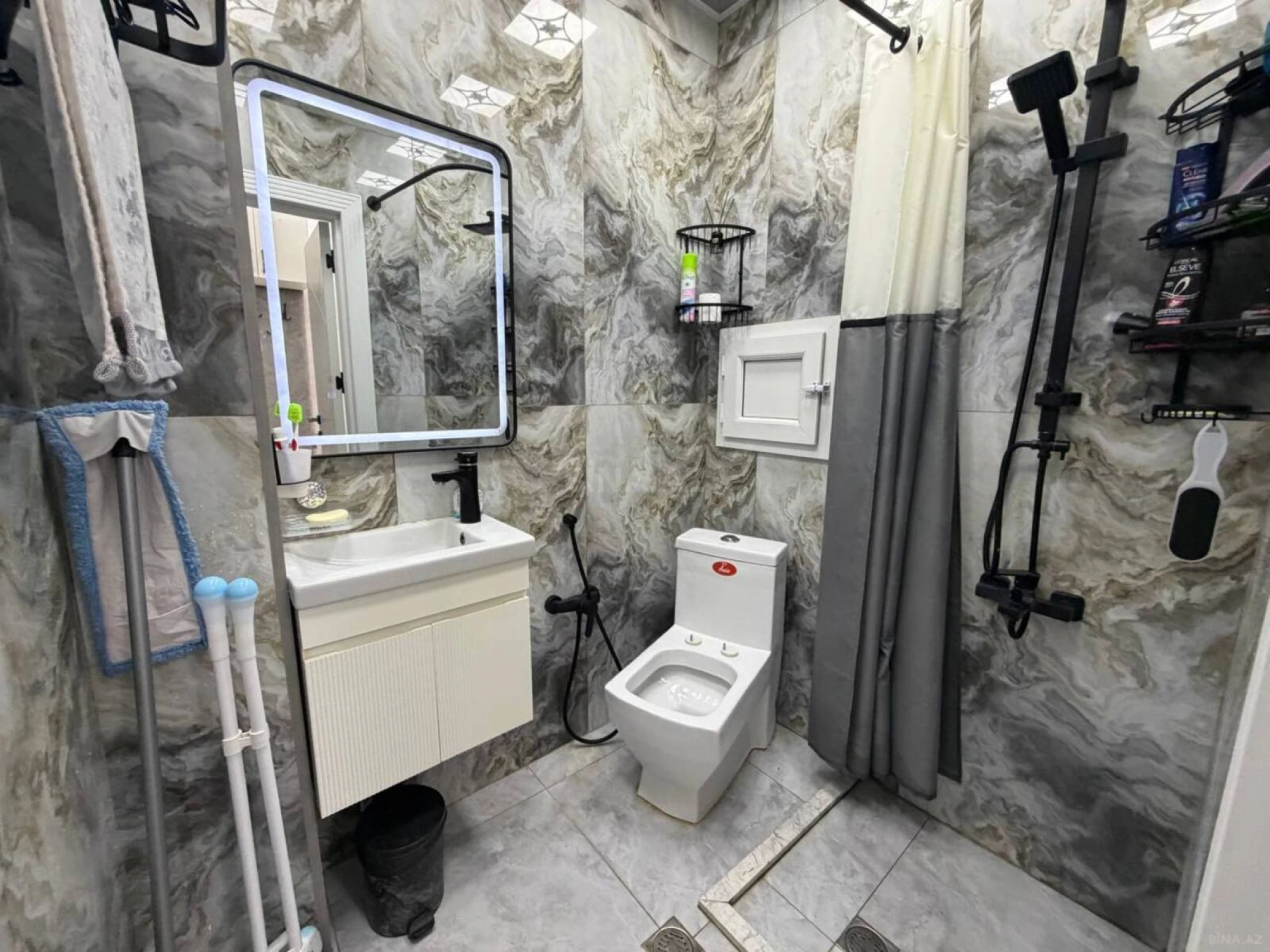 Satılır 2 otaqlı mənzil 42 m²