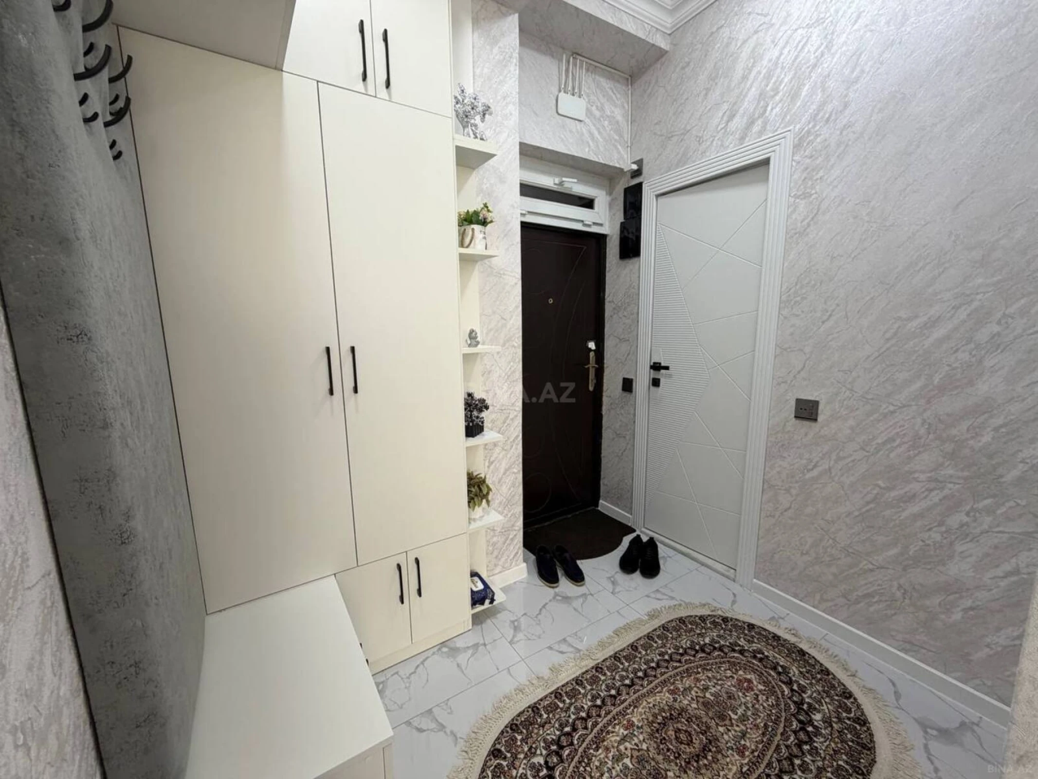Satılır 2 otaqlı mənzil 42 m²
