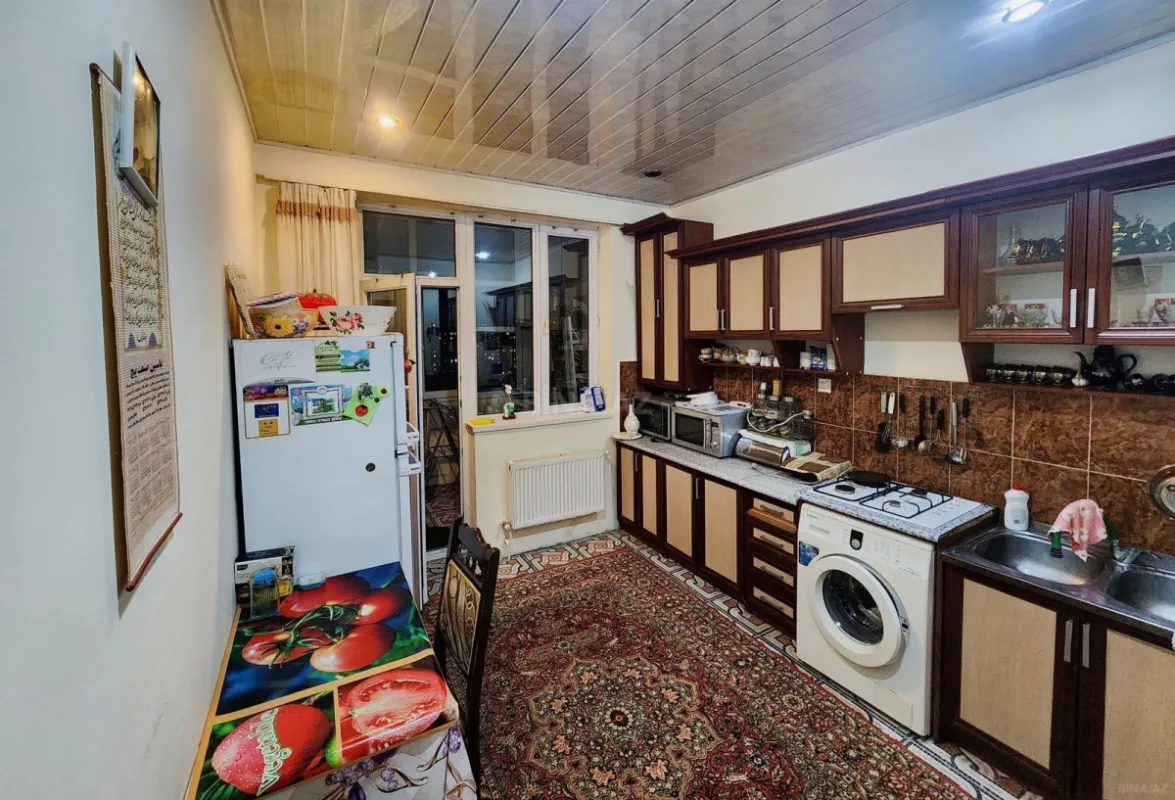 Satılır 3 otaqlı mənzil 92 m²