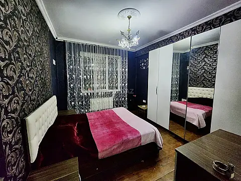 Satılır 3 otaqlı mənzil 92 m²