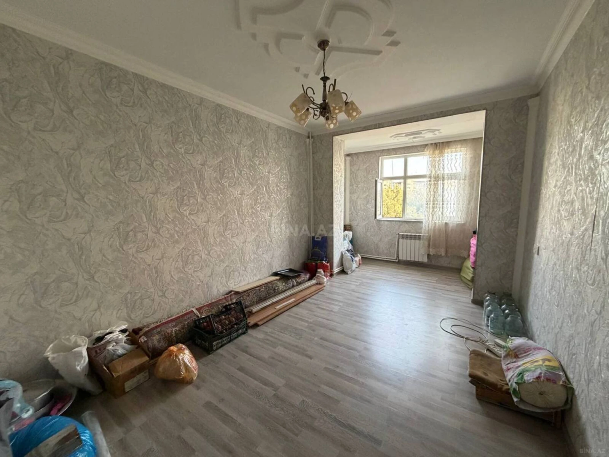 Satılır 4 otaqlı mənzil 100 m²
