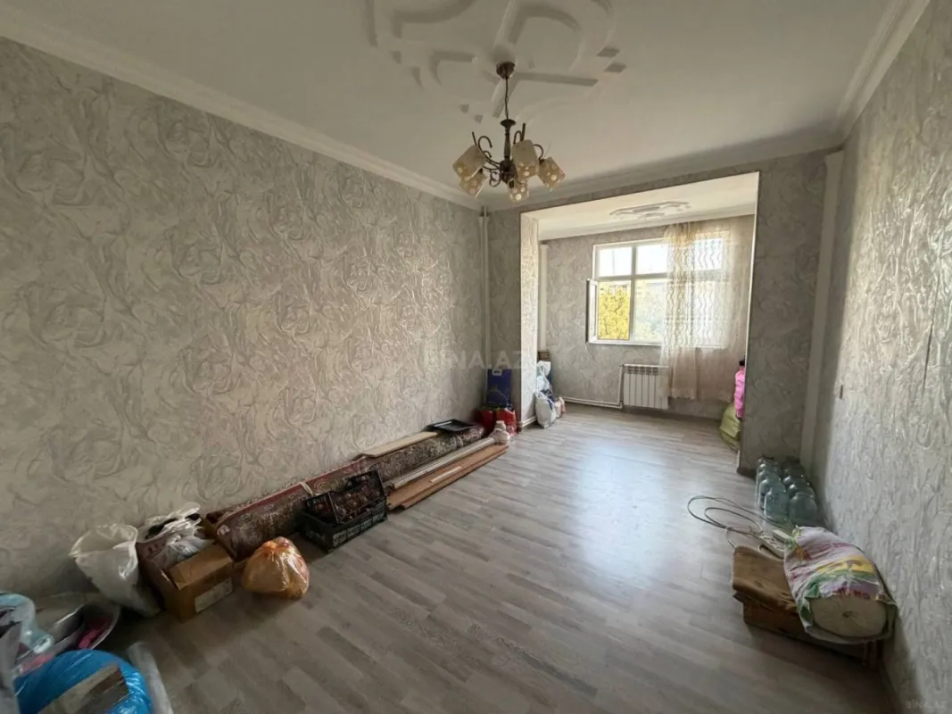 Satılır 4 otaqlı mənzil 100 m²