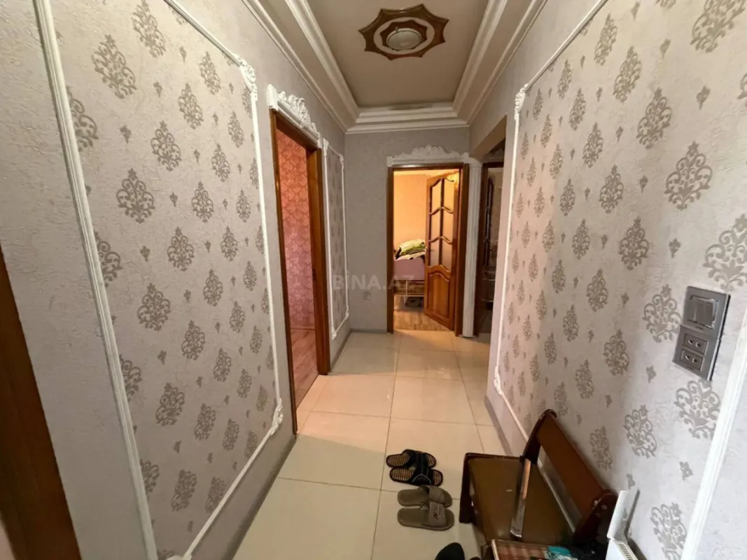 Satılır 4 otaqlı mənzil 100 m²