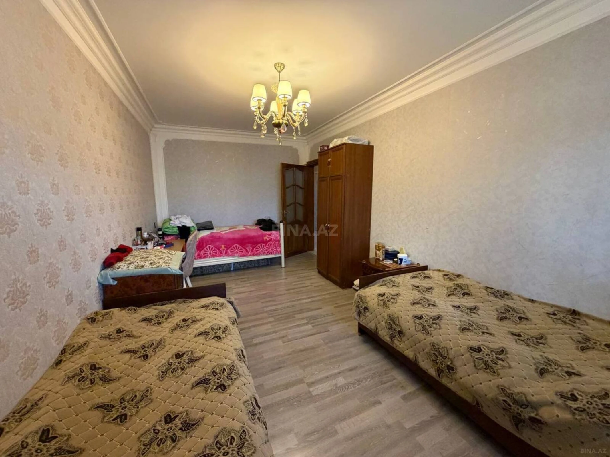 Satılır 4 otaqlı mənzil 100 m²