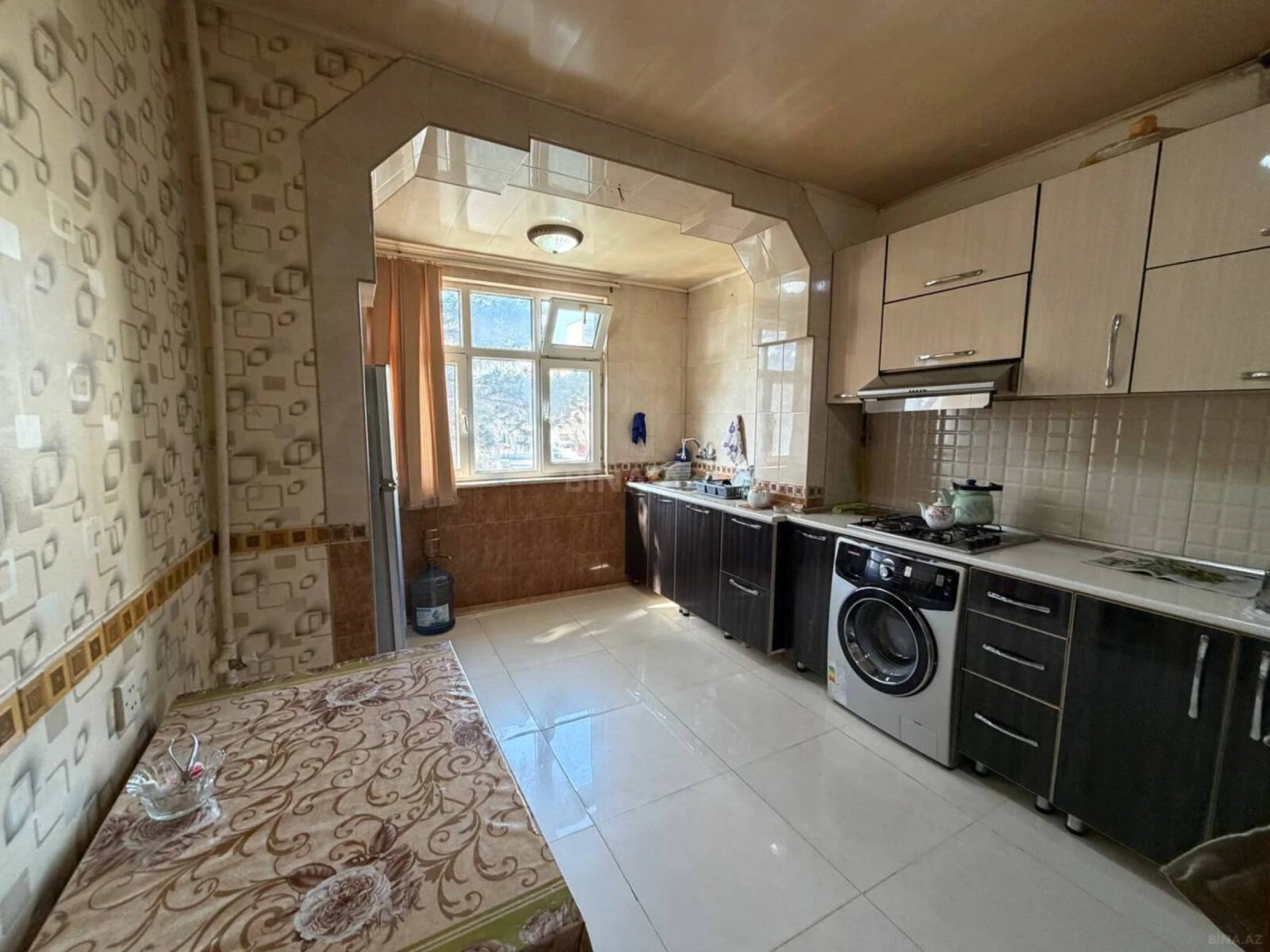 Satılır 4 otaqlı mənzil 100 m²