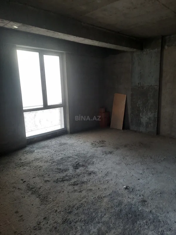 Satılır 2 otaqlı mənzil 96 m²
