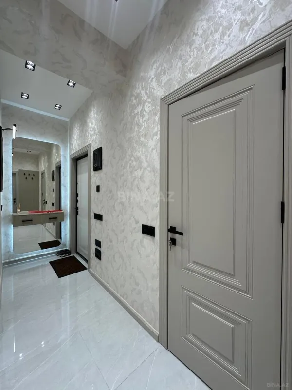 Satılır 2 otaqlı mənzil 81 m²