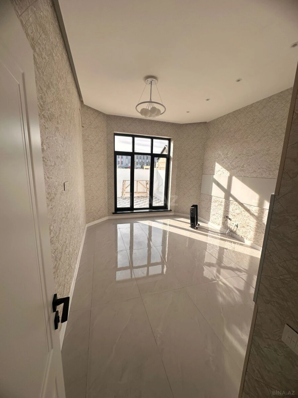 Satılır 4 otaqlı həyət evi 138 m²