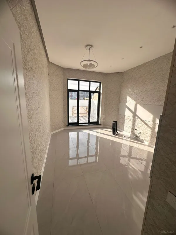 Satılır 4 otaqlı həyət evi 138 m²