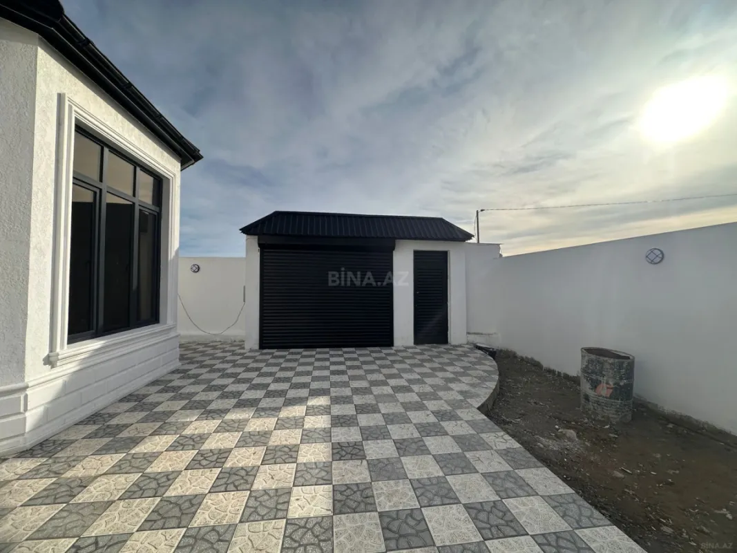 Satılır 4 otaqlı həyət evi 138 m²