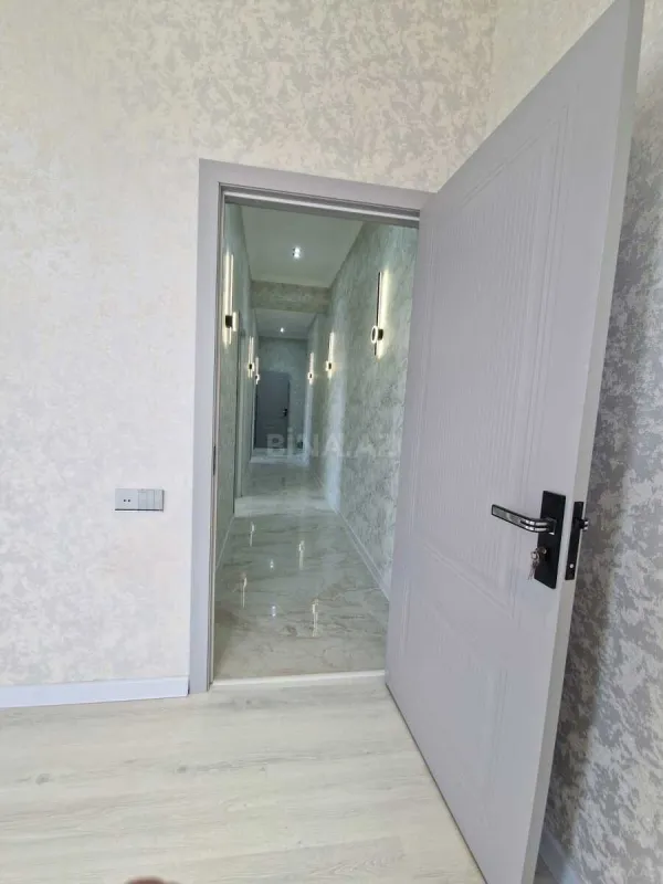 Satılır 2 otaqlı mənzil 71 m²