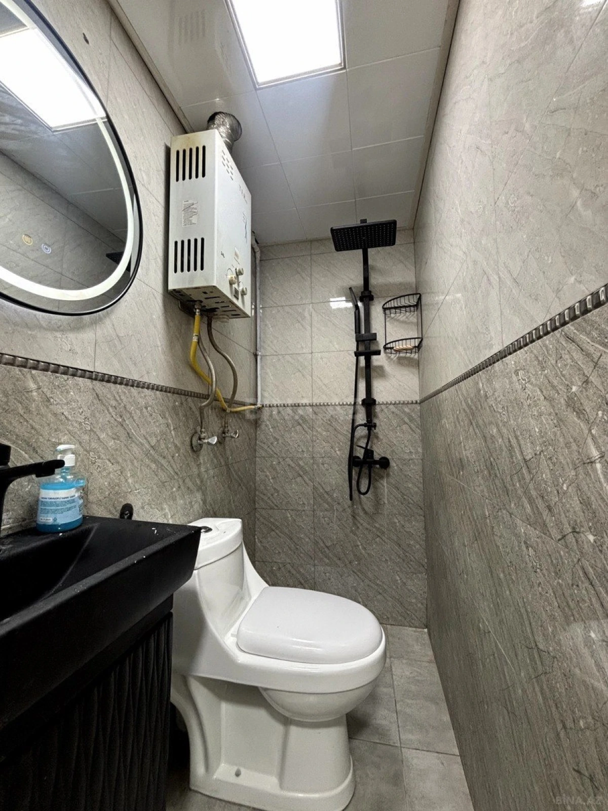 Kirayə verilir 2 otaqlı mənzil 44 m²