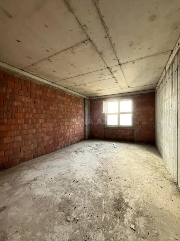 Satılır 2 otaqlı mənzil 94 m²