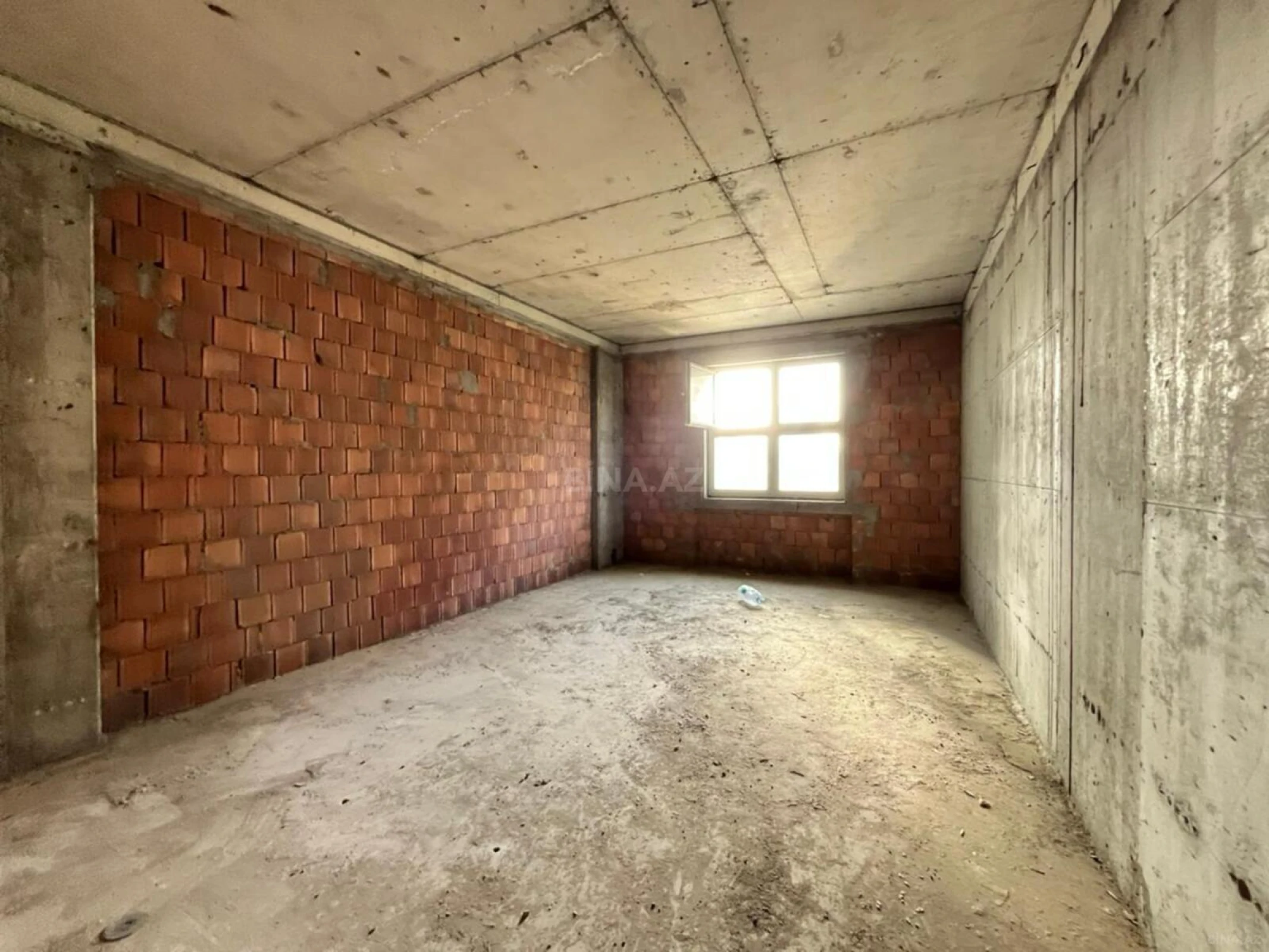 Satılır 2 otaqlı mənzil 94 m²