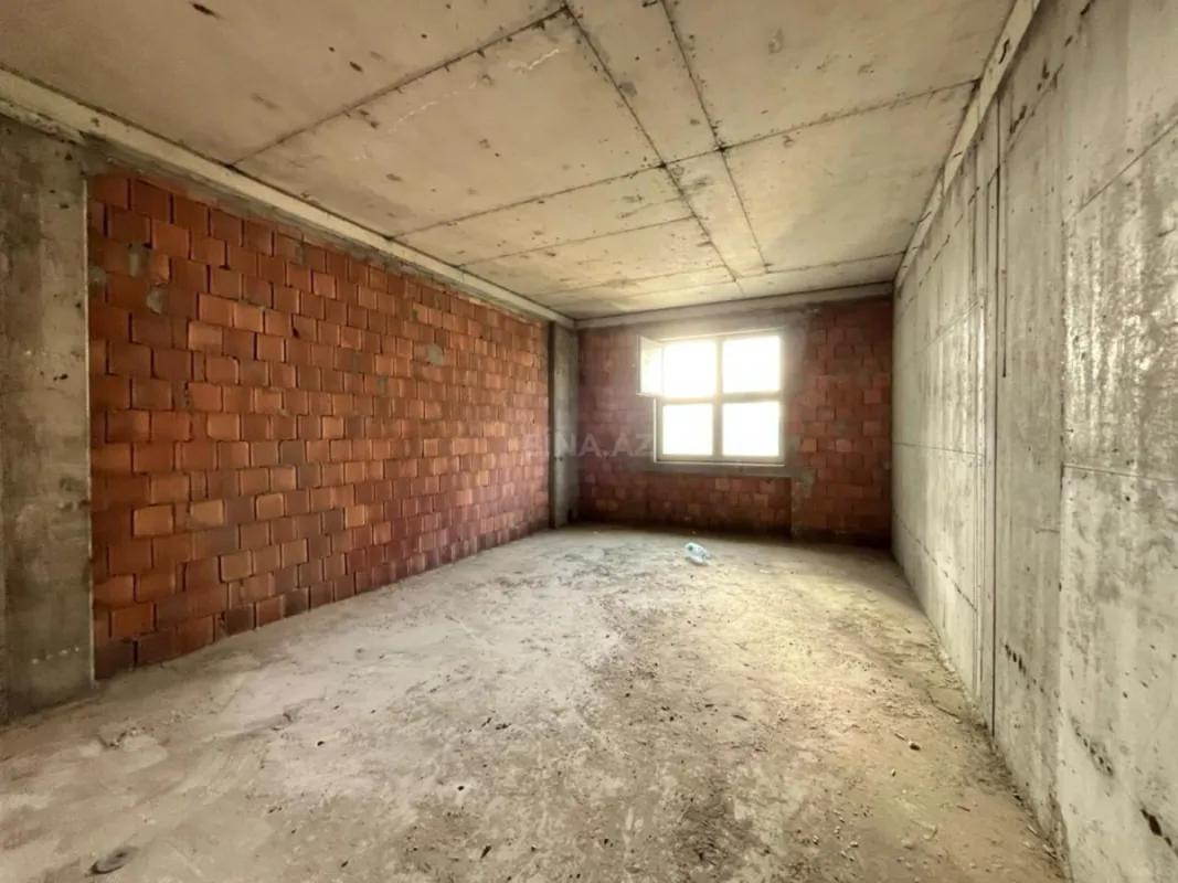 Satılır 2 otaqlı mənzil 94 m²