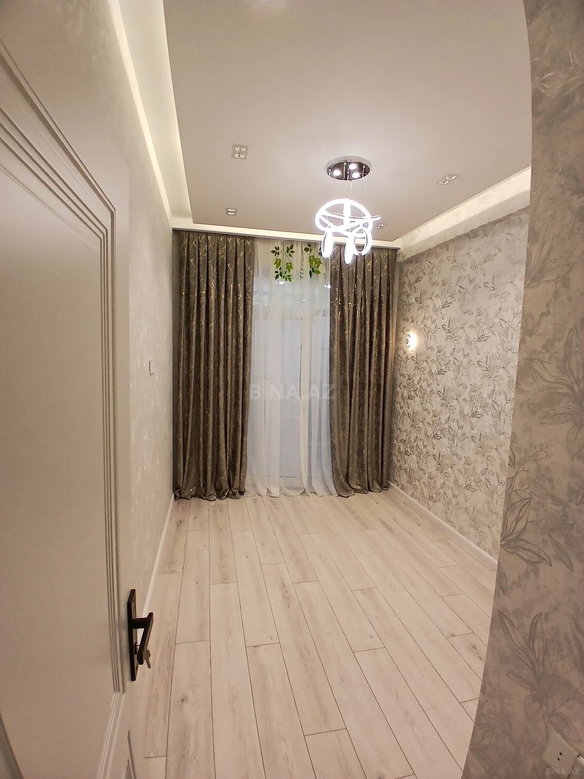 Satılır 2 otaqlı mənzil 45 m²