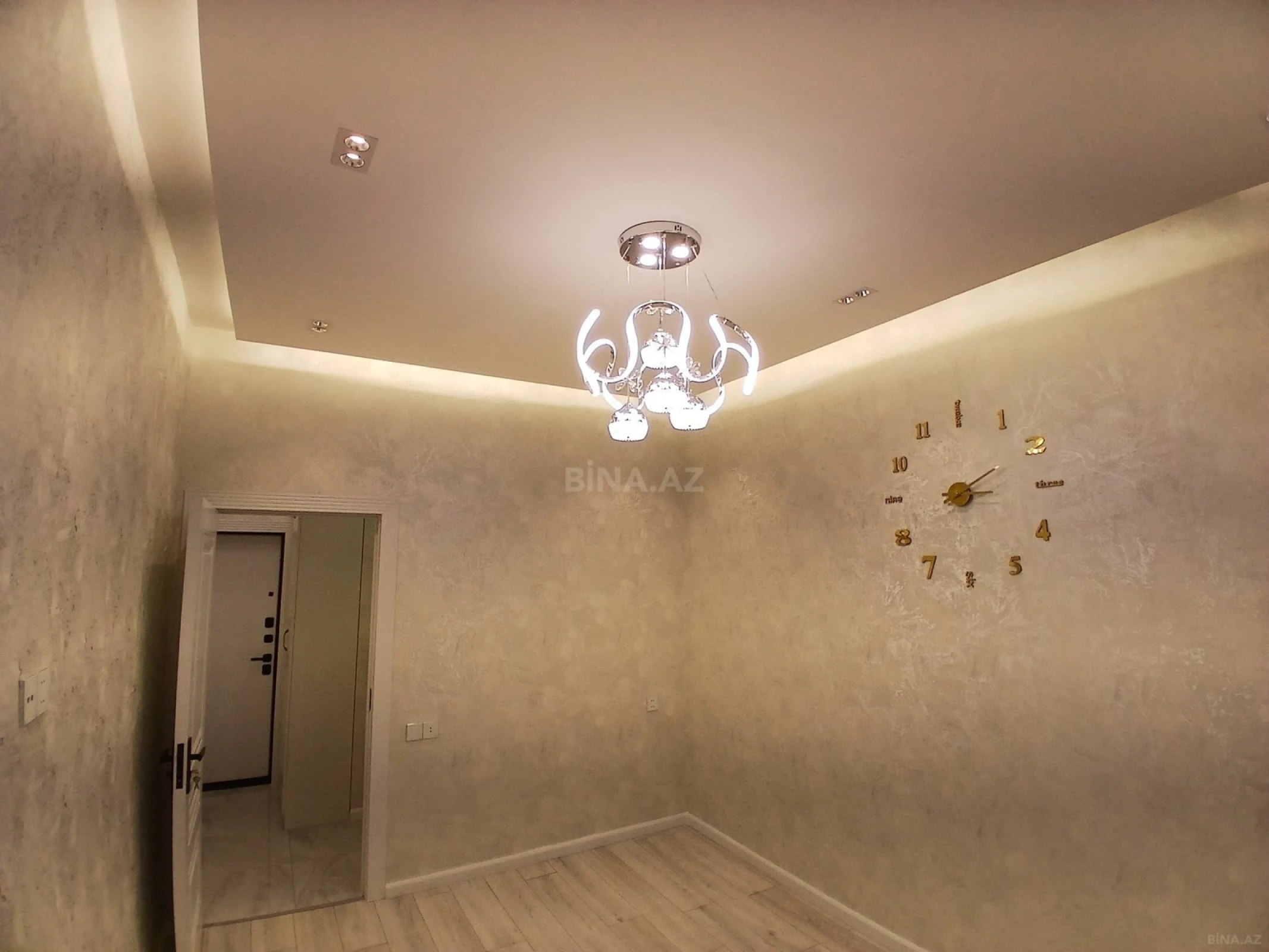 Satılır 2 otaqlı mənzil 45 m²