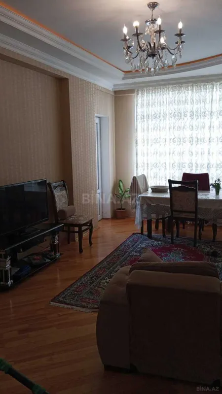 Satılır 3 otaqlı mənzil 95 m²