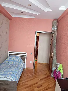 Satılır 3 otaqlı mənzil 95 m²
