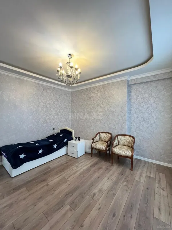 Satılır 3 otaqlı mənzil 115 m²
