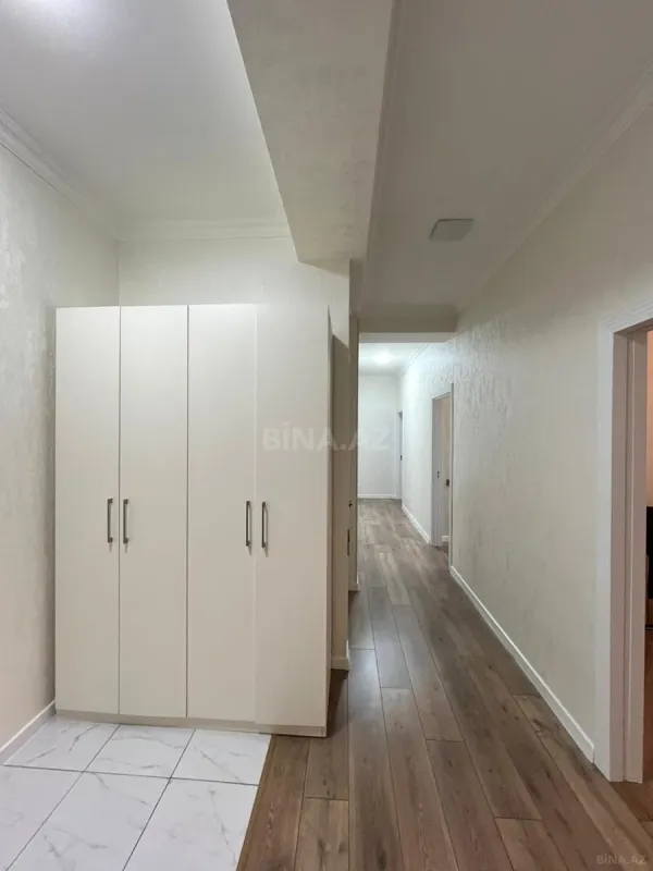 Satılır 3 otaqlı mənzil 115 m²