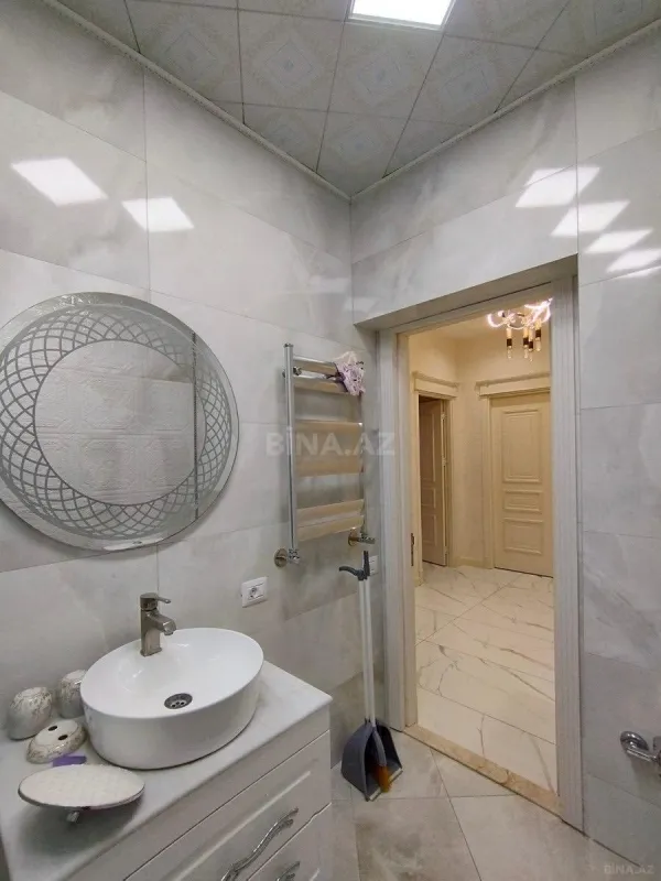 Kirayə verilir 2 otaqlı mənzil 86 m²