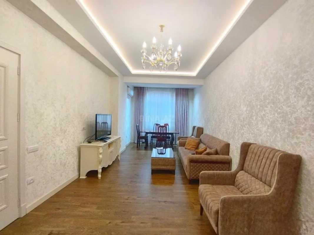 Kirayə verilir 2 otaqlı mənzil 86 m²