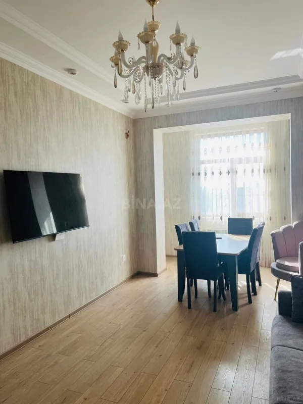 Kirayə verilir 3 otaqlı mənzil 120 m²