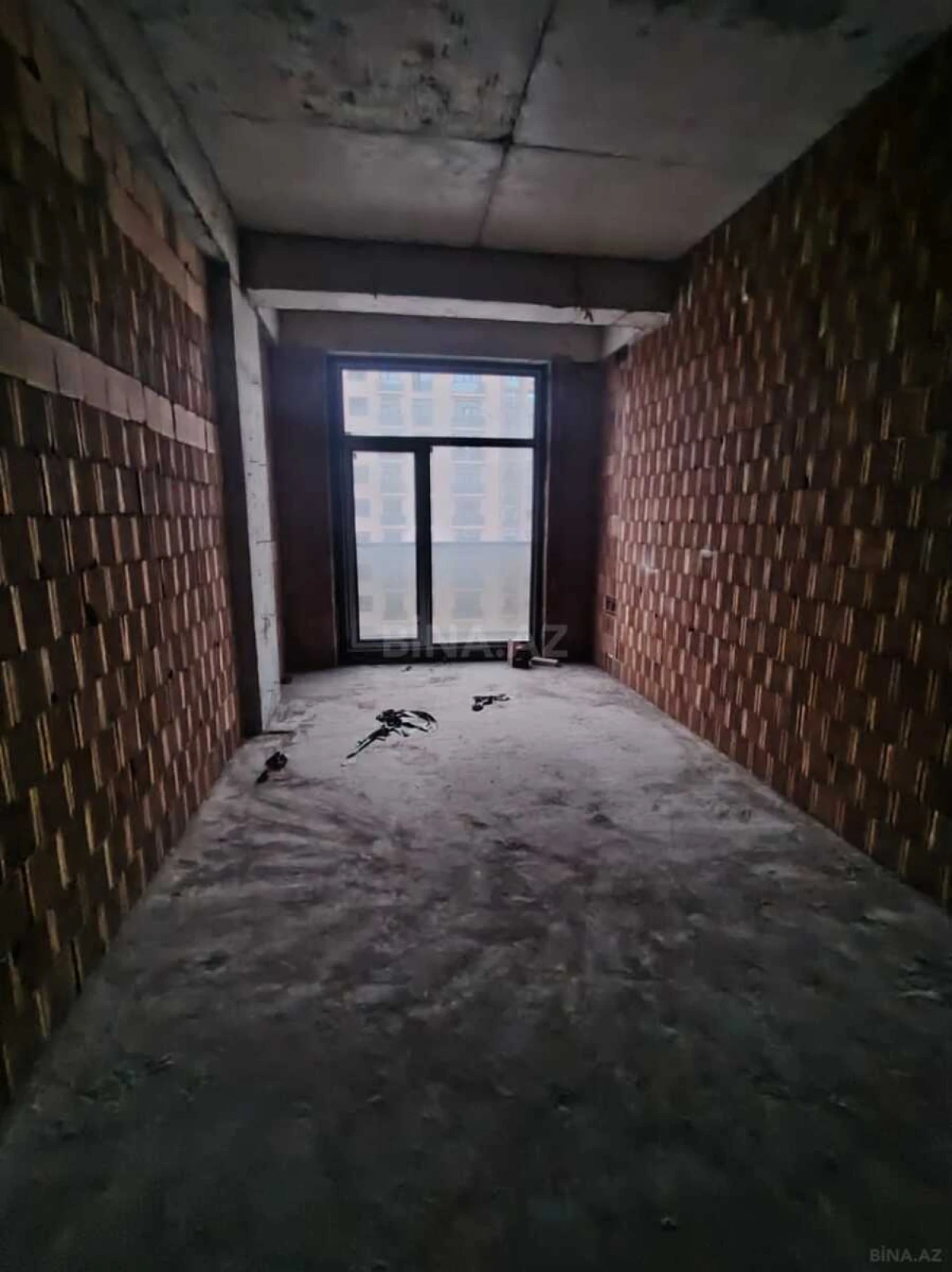 Satılır 2 otaqlı mənzil 95 m²