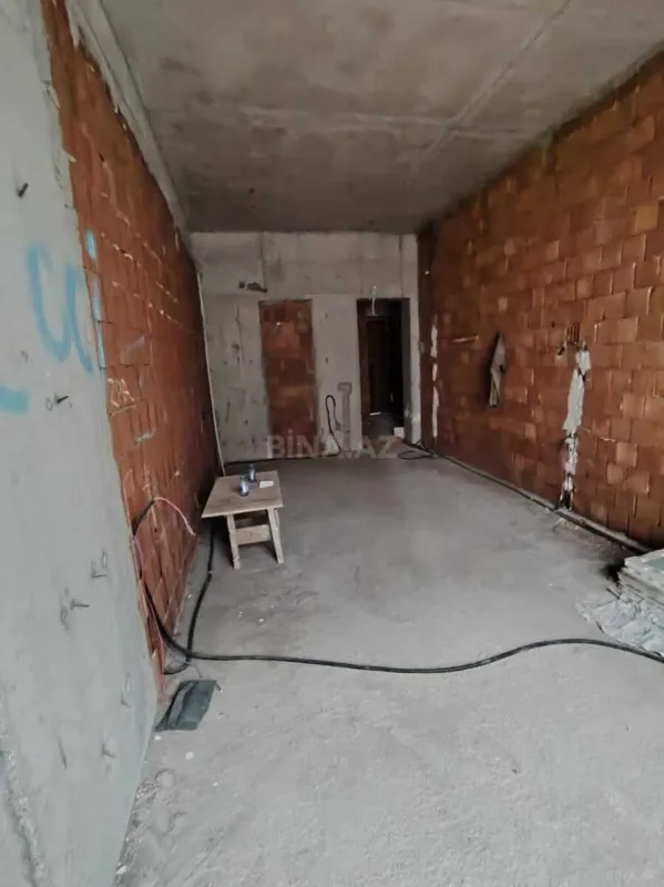 Satılır 2 otaqlı mənzil 95 m²