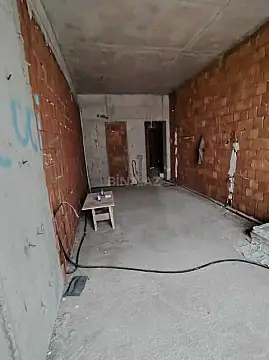 Satılır 2 otaqlı mənzil 95 m²