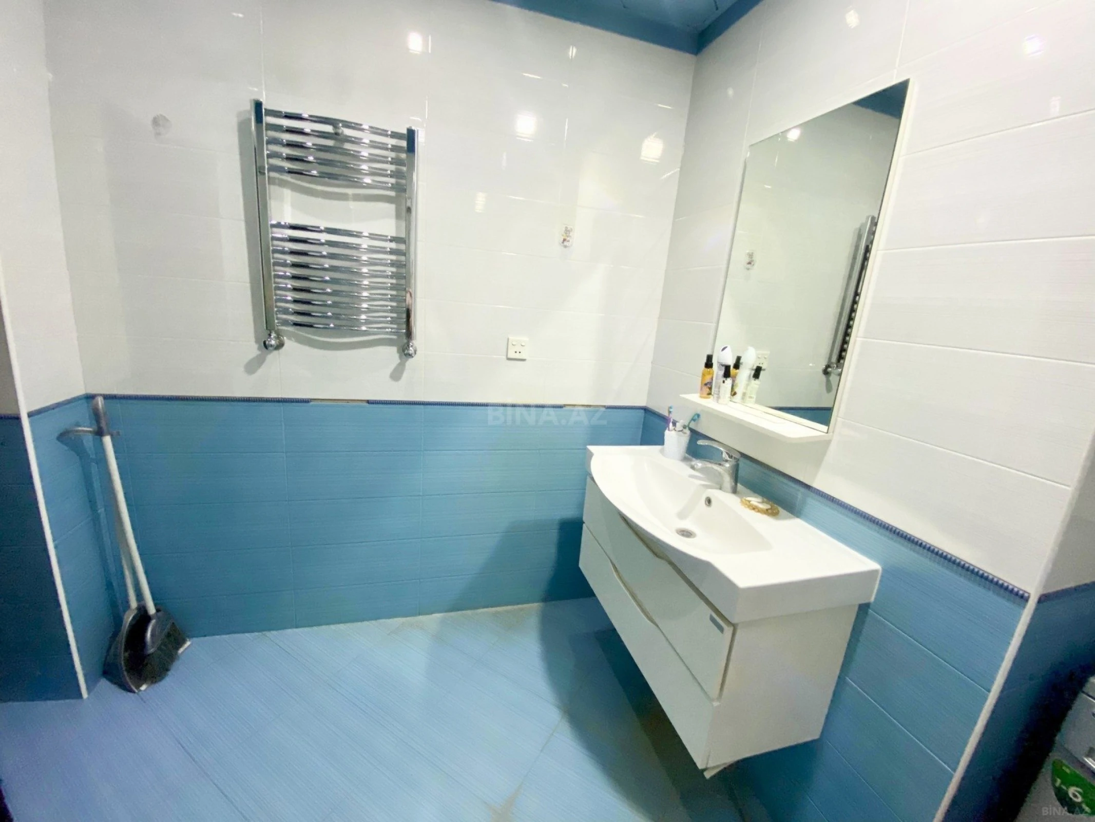 Kirayə verilir 2 otaqlı mənzil 100 m²