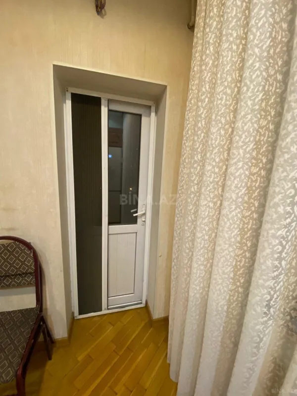 Kirayə verilir 2 otaqlı mənzil 100 m²