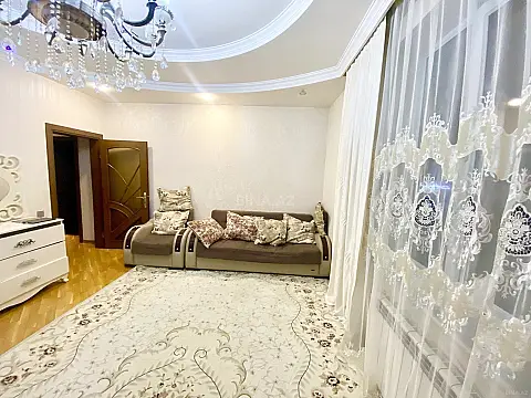 Kirayə verilir 2 otaqlı mənzil 100 m²