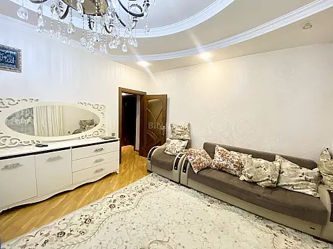 Kirayə verilir 2 otaqlı mənzil 100 m²