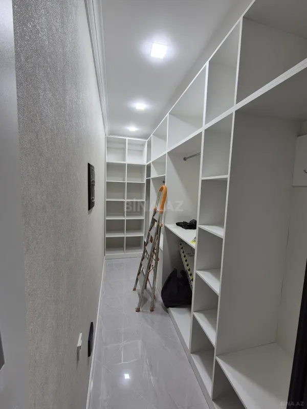 Kirayə verilir 3 otaqlı mənzil 156 m²